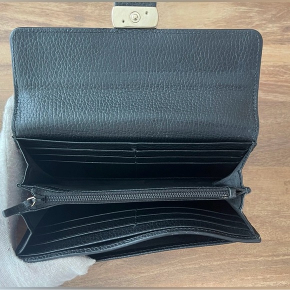 Authentic Gucci Marmont Black Pebble Leather Wallet (on chain) - Picture 4 of 8